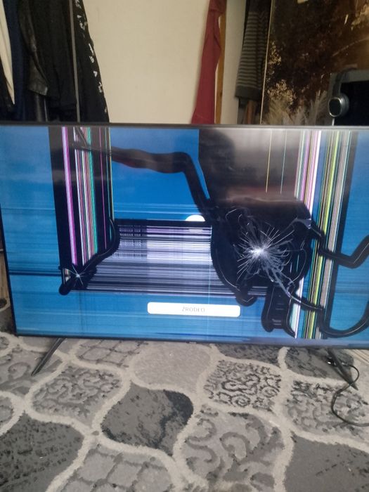 Telewizor Samsung uszkodzony