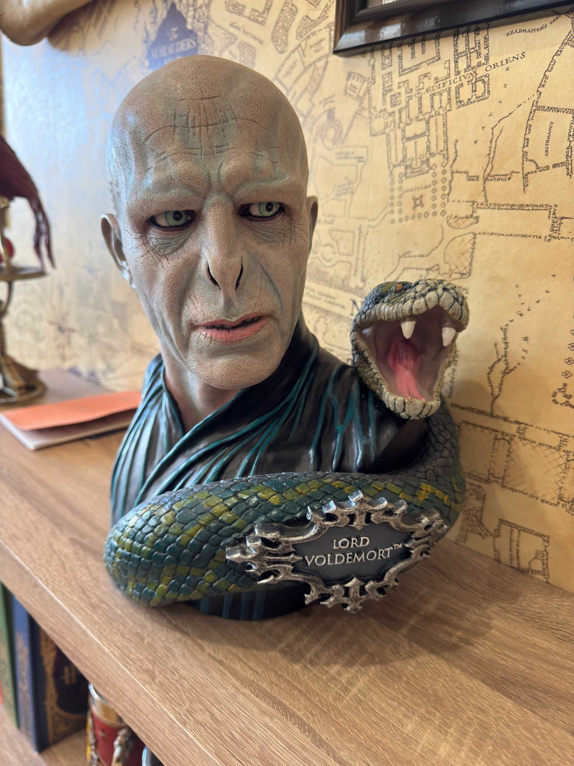 Busto Lord Voldemort e Nagini