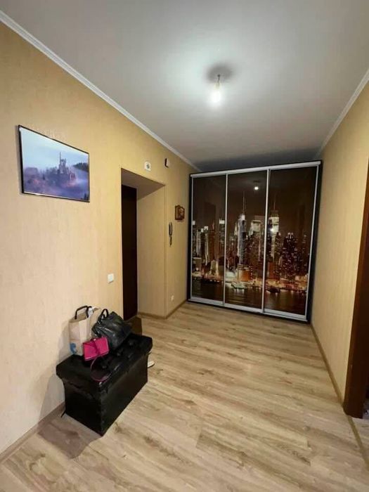 Подобово трьохкімнатна квартира в центрі міста