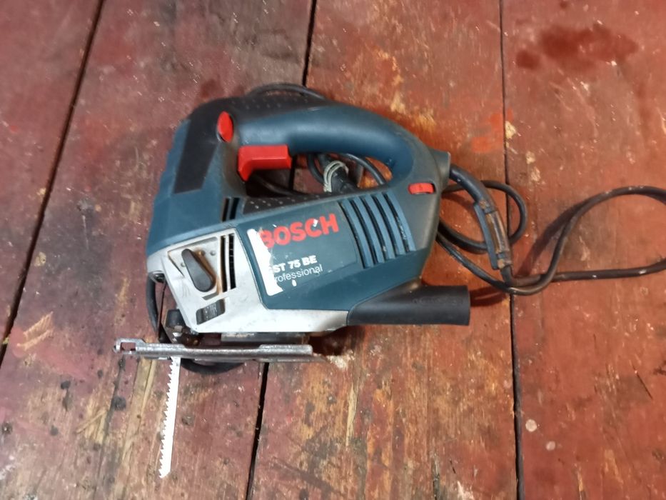 Sprzedam urządzenie wielofunkcyjne,wyrzynarka Bosch Makita fein.