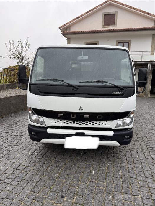 Mitsubishi Fuso bascúla Ligeira 2023