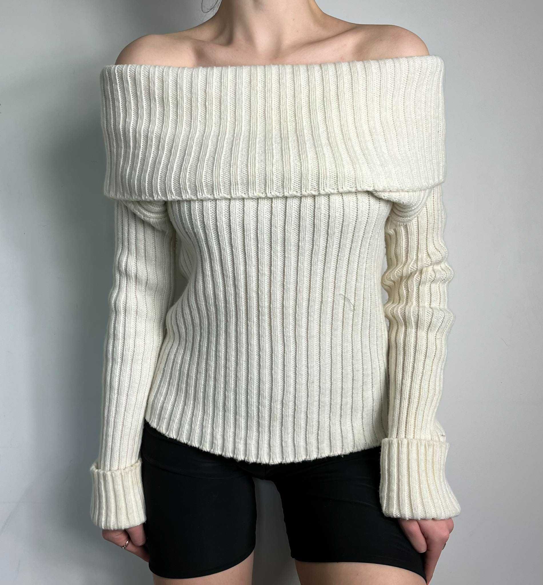 Damski sweterek z odkrytymi ramionami Sisley