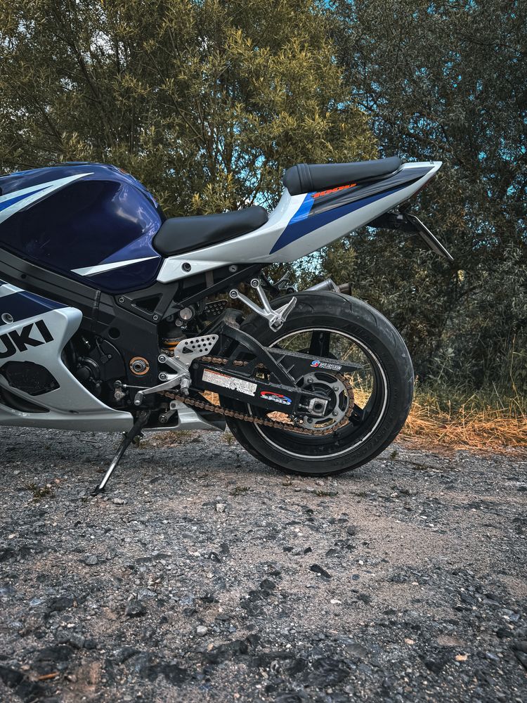 Suzuki GSX-R 1000 K4