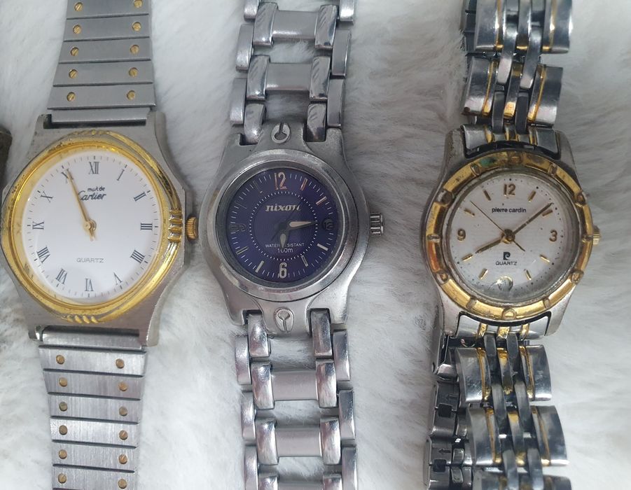 Zestaw zegarków 25 sztuk vintage modne markowe do naprawy