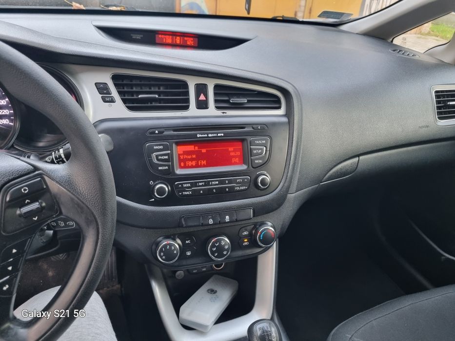 Sprzedam kia ceed 1.4 benzyna 2013rok