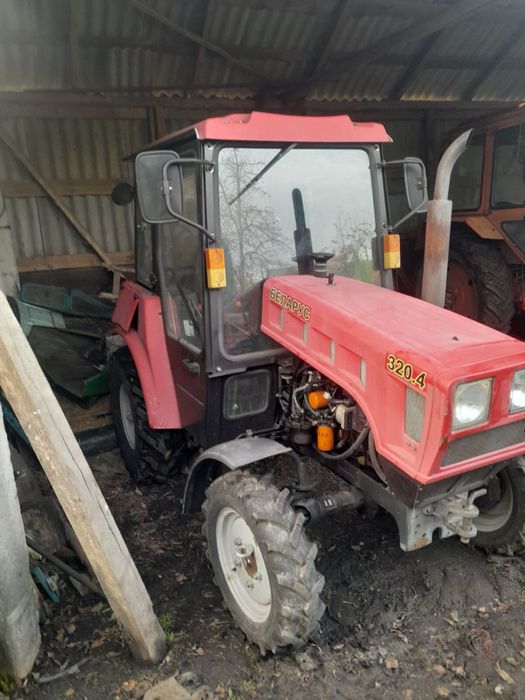 Продам трактор 320