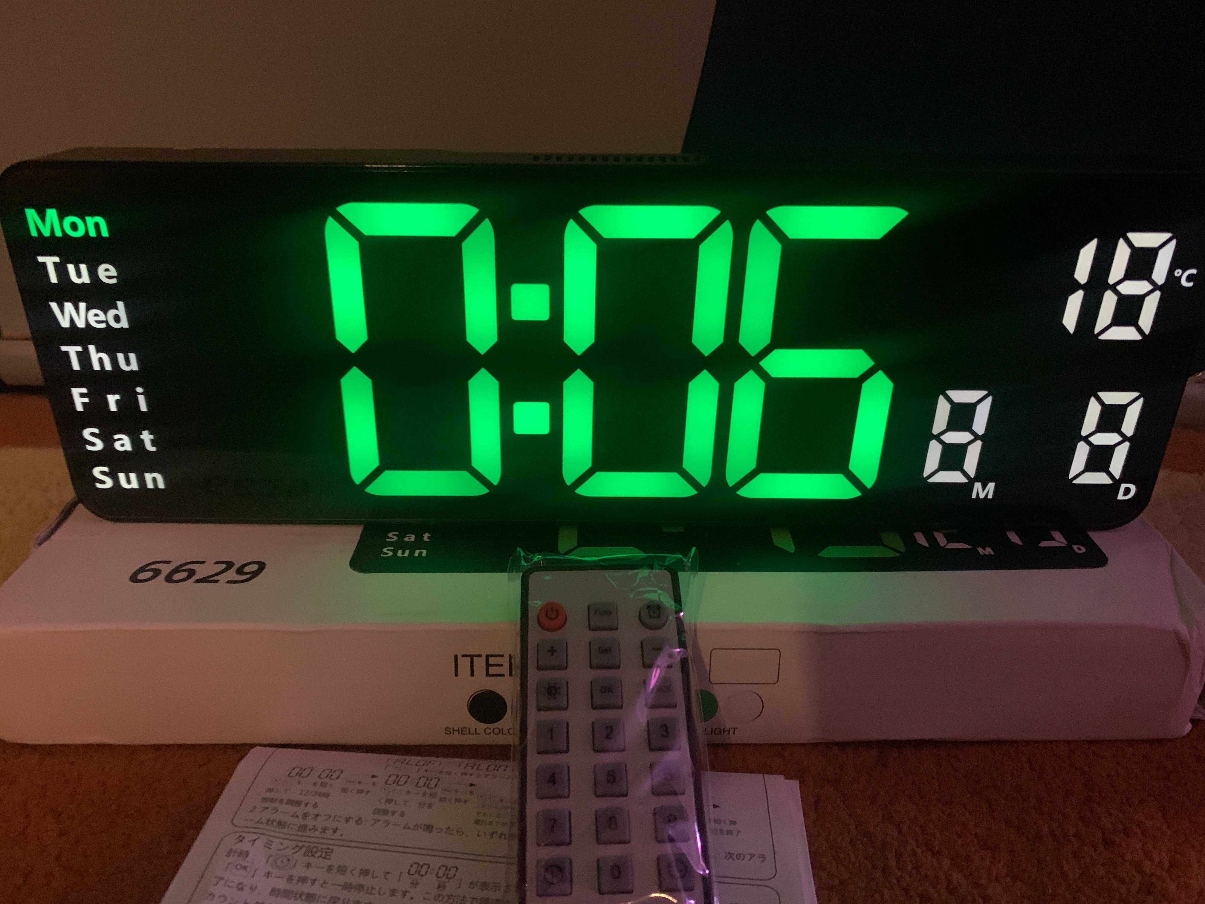 Годинник настенные часы LED 320x27x105 c календарем и с пультом