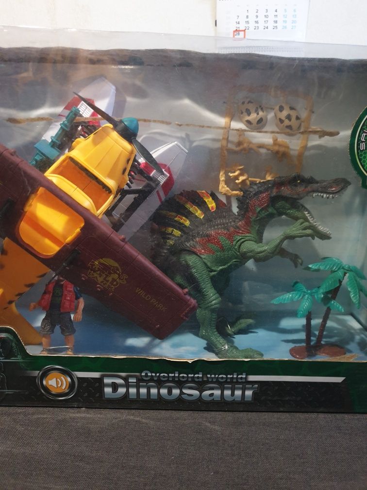 Динозавр игровой набор