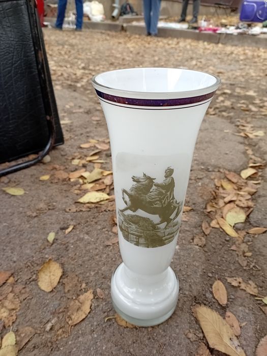 Стеклянная ваза , Винтажная