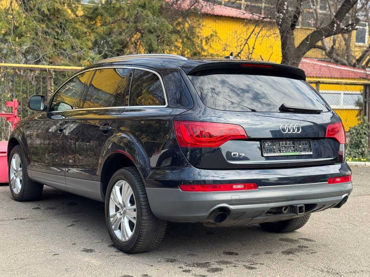Audi Q7 S-Line 2011