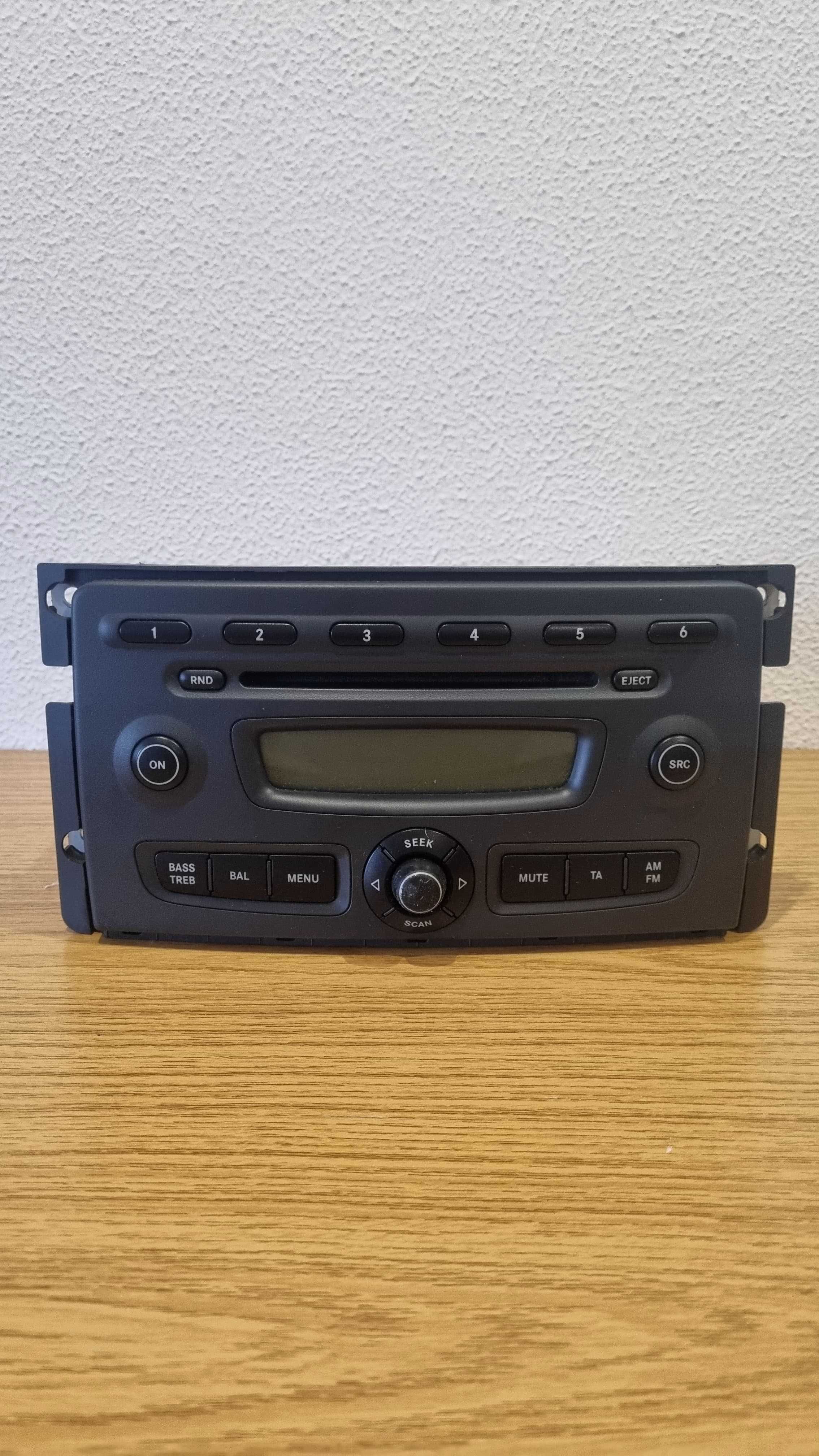 Rádio Original Smart 451 usado em ótimo estado (como novo)