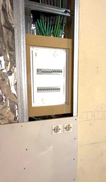 Eletricista – Instalação de Quadros, Tomadas e Iluminação Residencial
