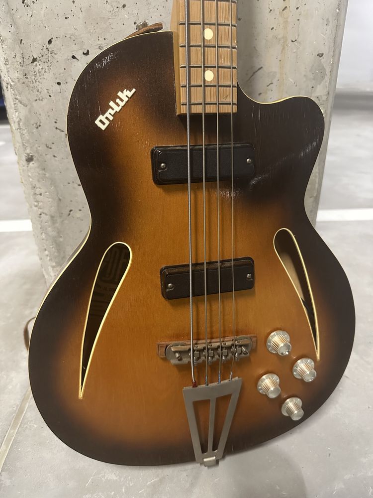 Gitara basowa Orlik (fabryka Defil)