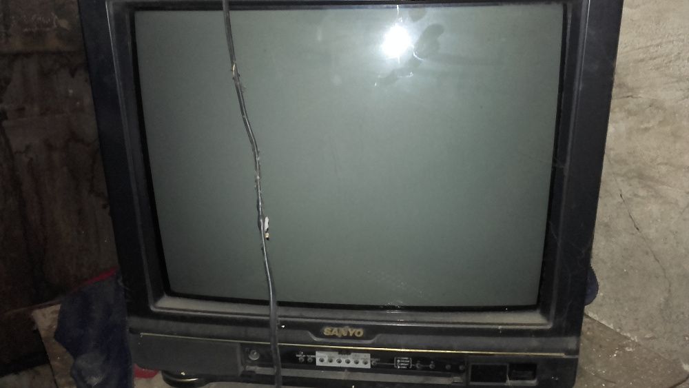 Telewizor Sanyo 21'' cale Używane sprawne