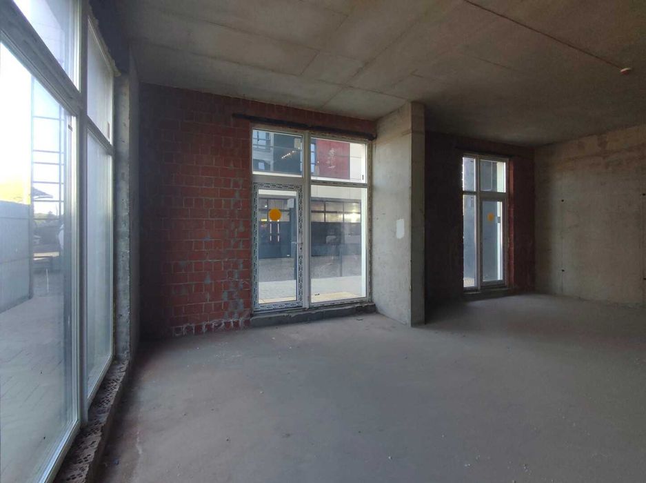 Продаж приміщення на вул. Пасічній, ЖК "SOLOWAY". Без комісії.