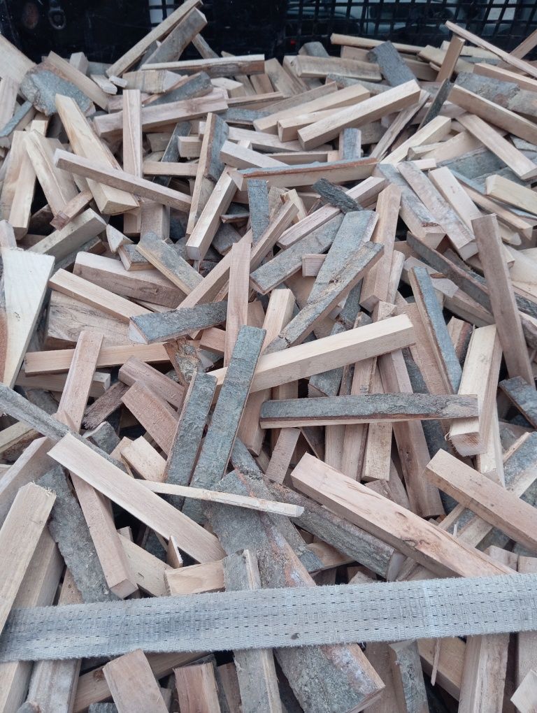 Drewno opałowe bukowe, pocięte na kawałki
