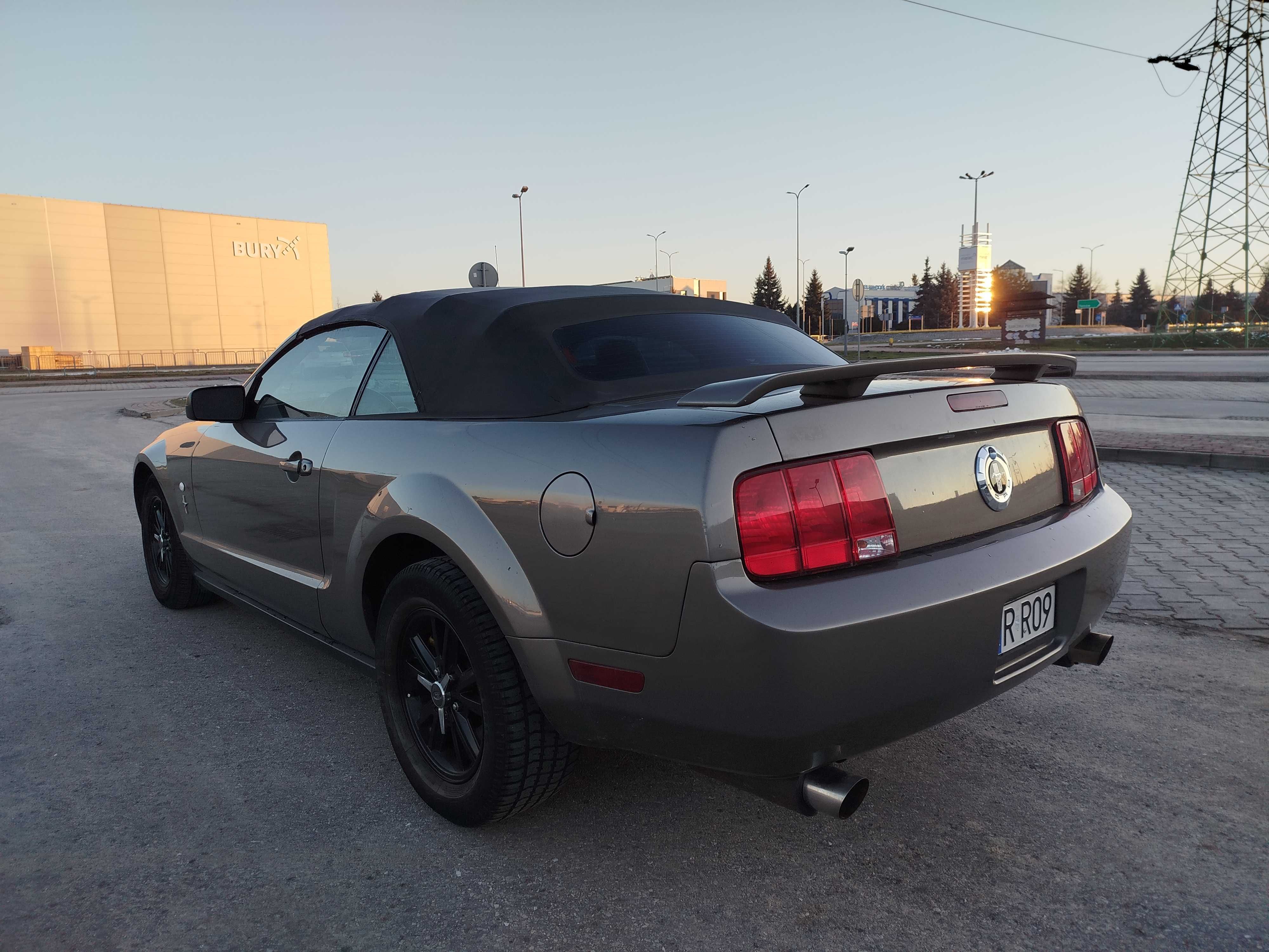 Ford Mustang 4.0 automat Cabrio