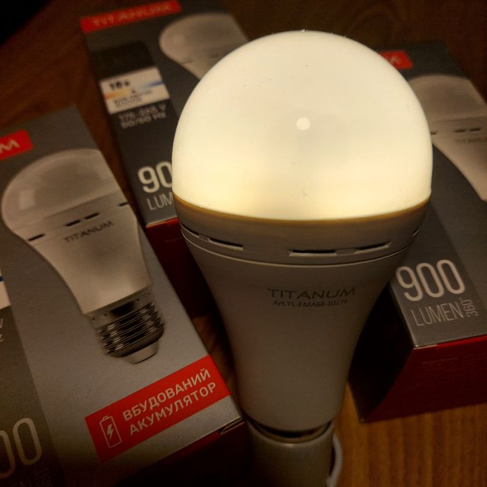 Аккумуляторная лампа Титаниум