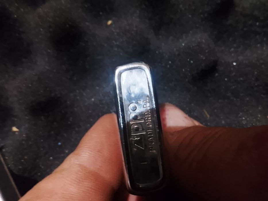 Esqueiros Zippo novo e usado