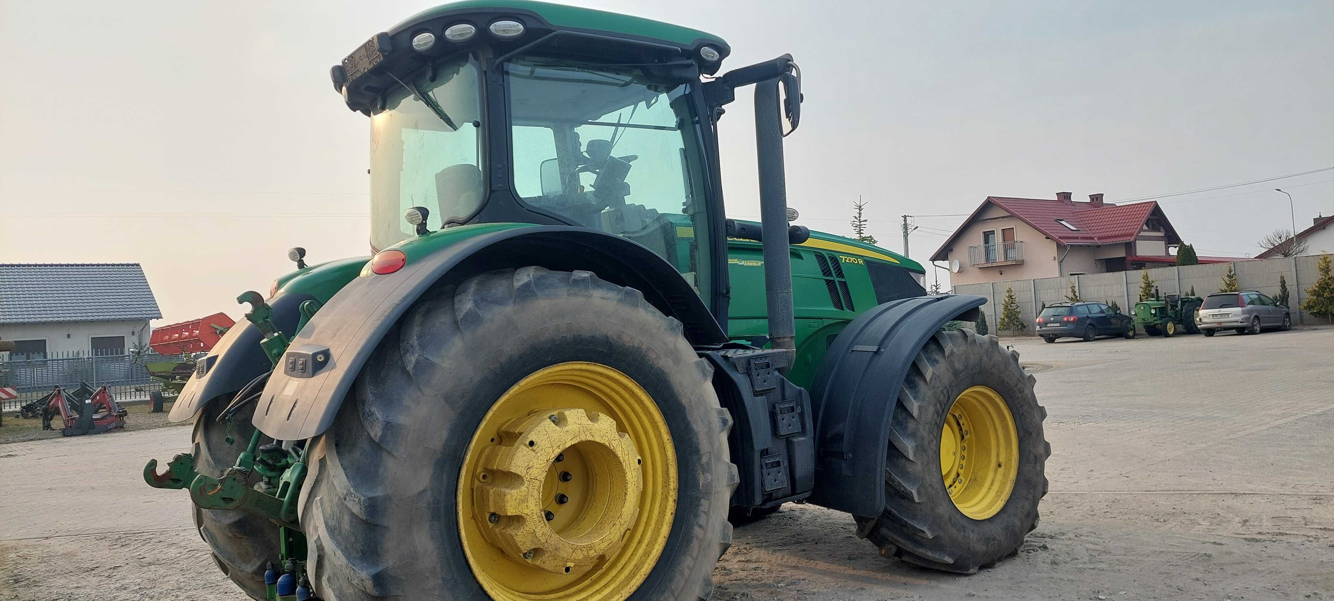 John Deere7270 R