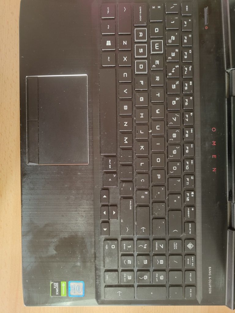 Portátil gamer omen