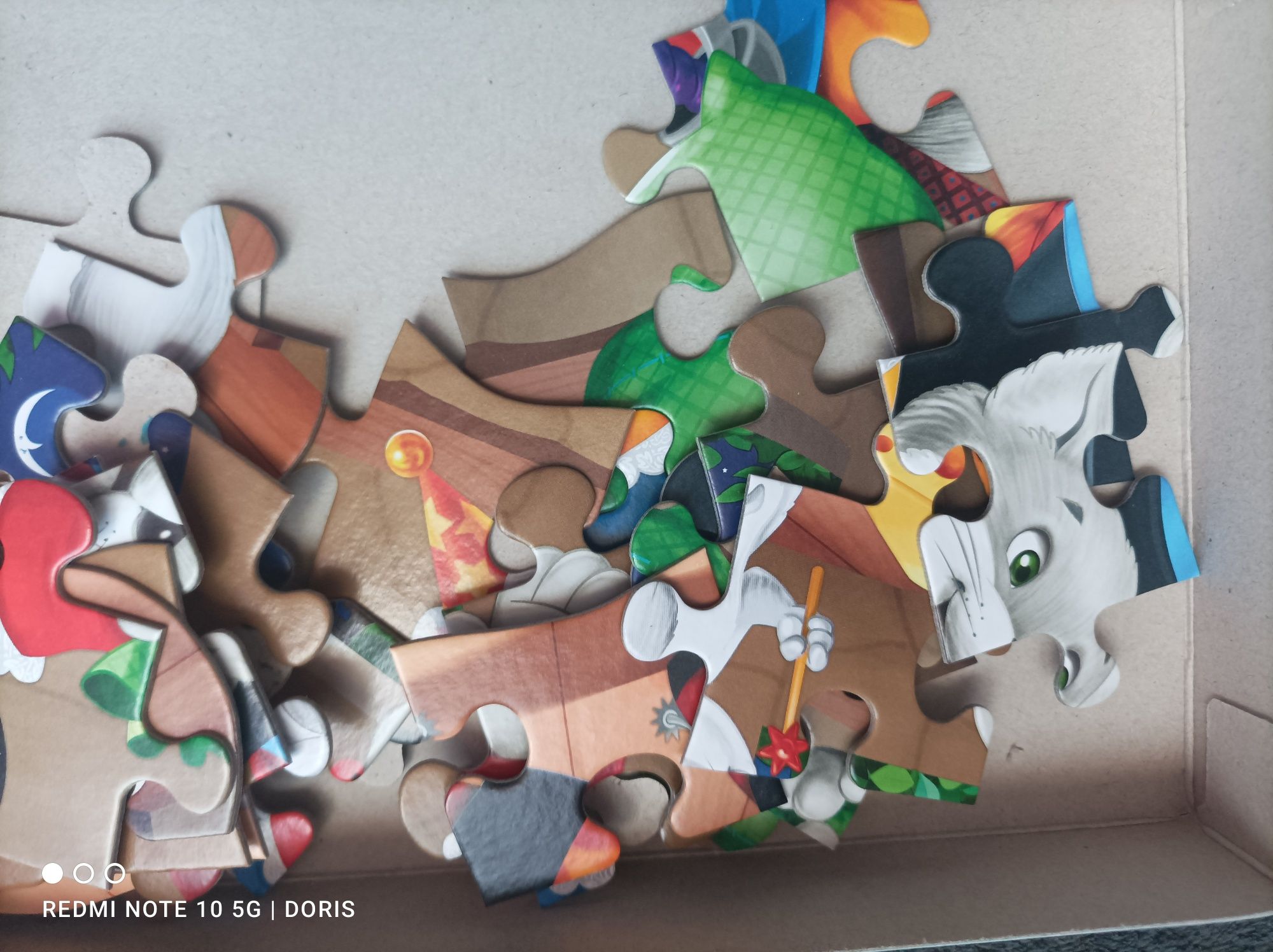 Dwa zestawy puzzli 24 elementy Maxi duże i 30 el