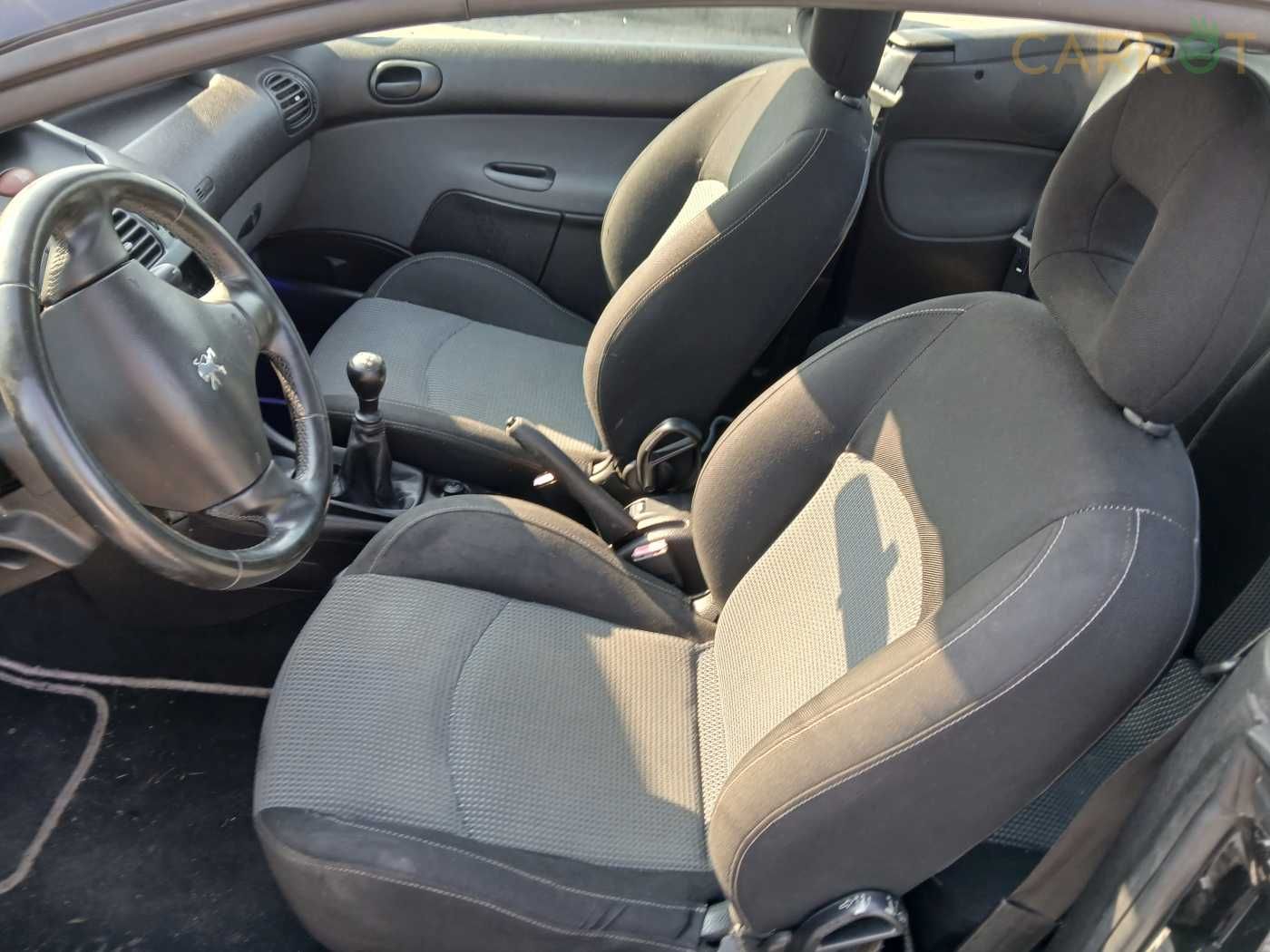 Peugeot 206  Kabrio lekko uszkodzony. Ew. na czesci.