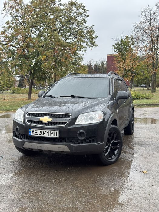 Chevrolet Captiva black c100