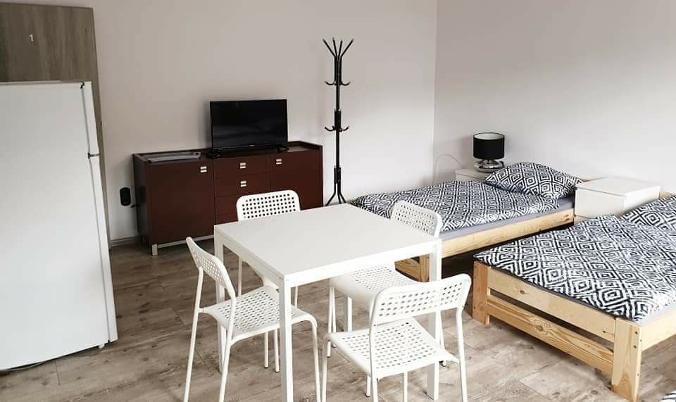 Kwatery, noclegi, pokoje pracownicze. Wieszowa