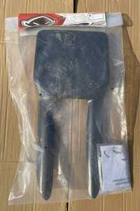 Plastron czarny suzuki RM 80