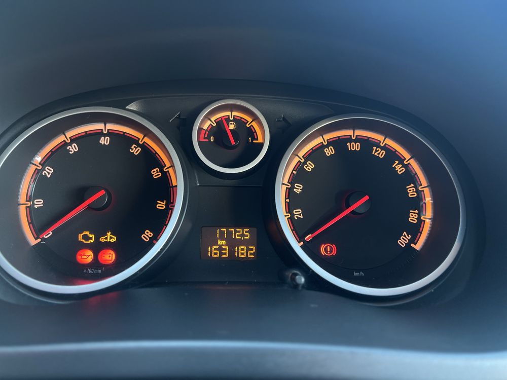 Opel Corsa D 1.2 -163mil kms