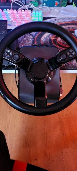 Sprzedam kierownice logitech saitek
