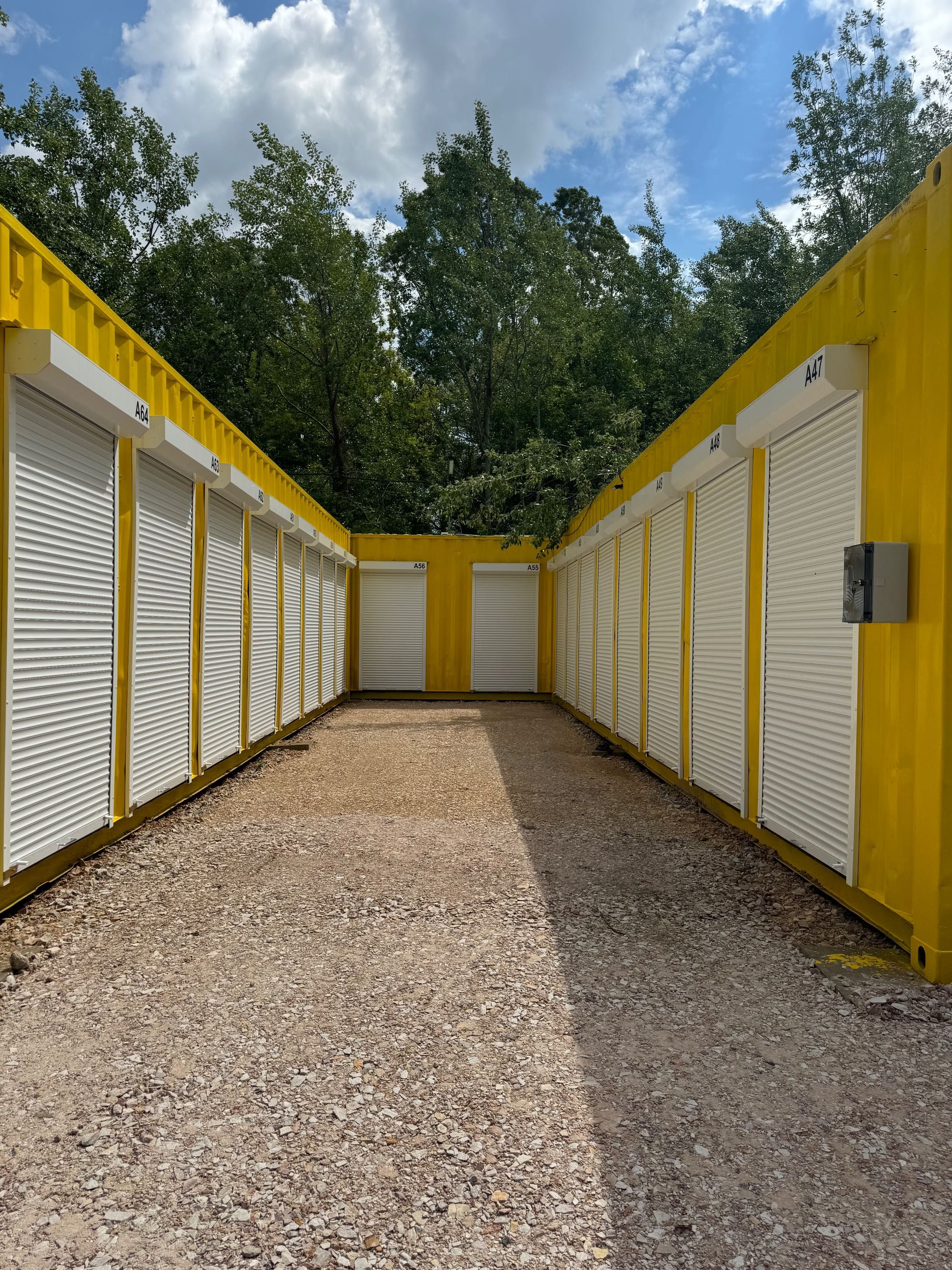 Boks / Komórka / Schowek/ Magazyn na wynajem- W-wa Wola - Self Storage