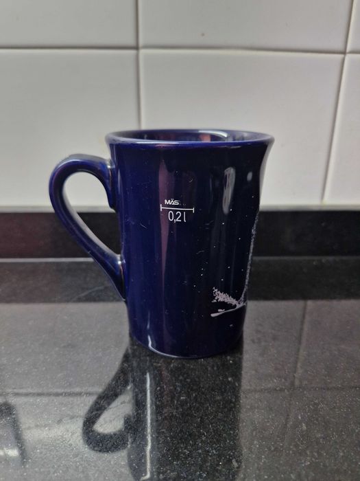 3 x Canecas com desenhos