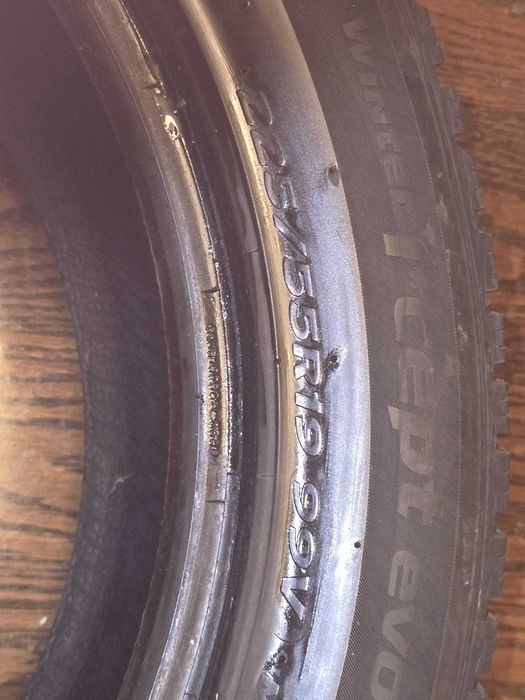 Hankook Winter Icept EVO3 225/55 R19 99V