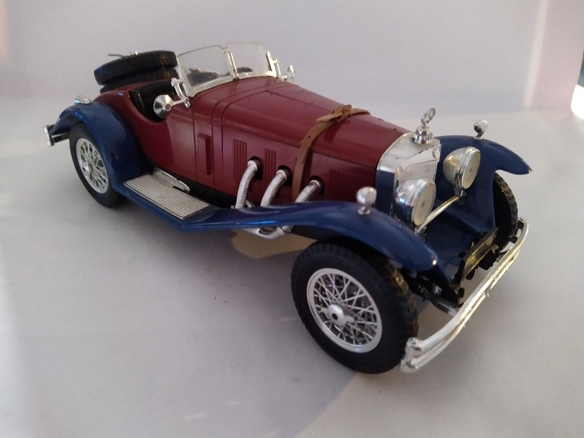 Mercedes Benz SSK Skala 1:18 bburago burago