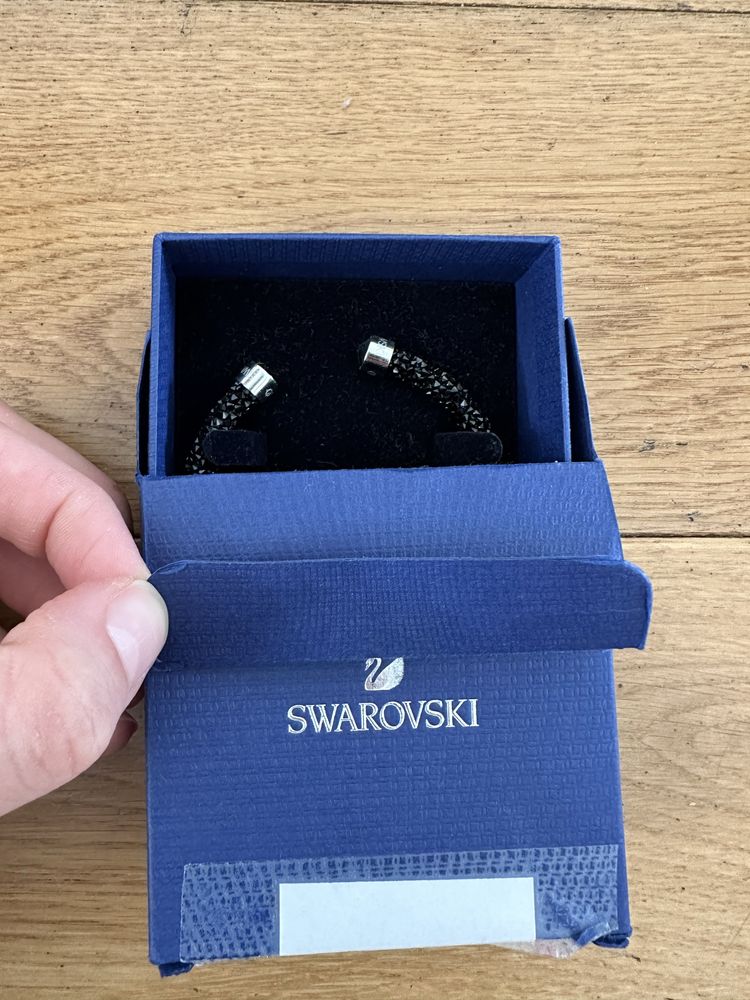 Bransoletka czarna marki Swarovski, rozm. M