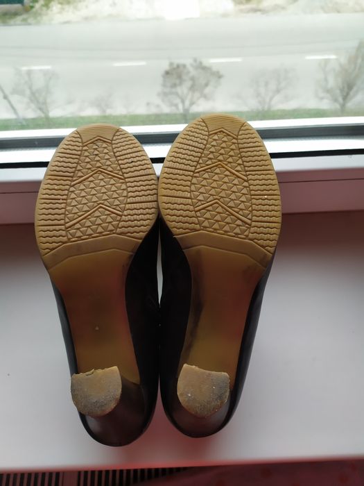 Продам ботинки кожаные