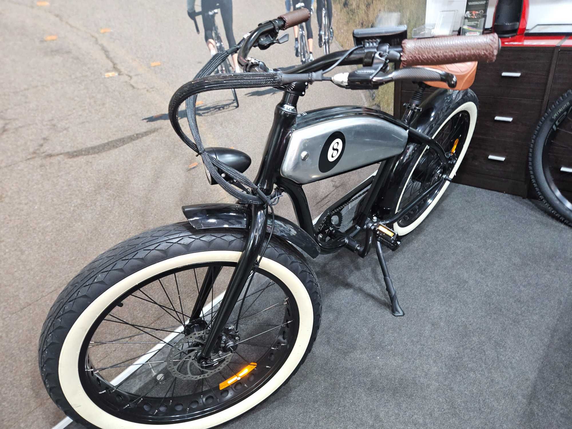 Bicicleta 8 Ball E-bike Chopper USADA