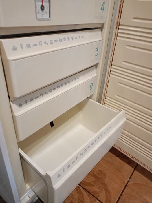 Морозилка морозильна камера