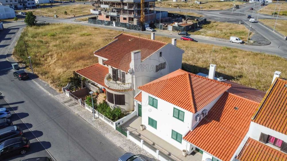 Moradia T5 - Oportunidade
