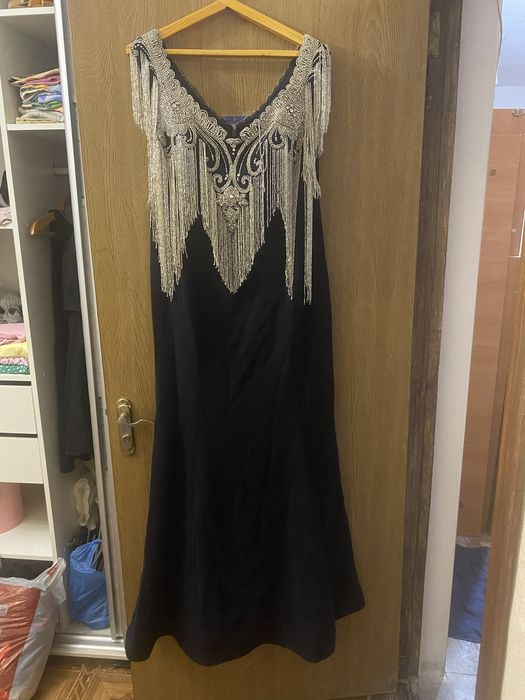 Вечернее платье со стразами