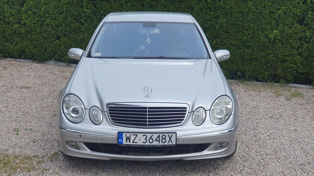 Mercedes W211, E500