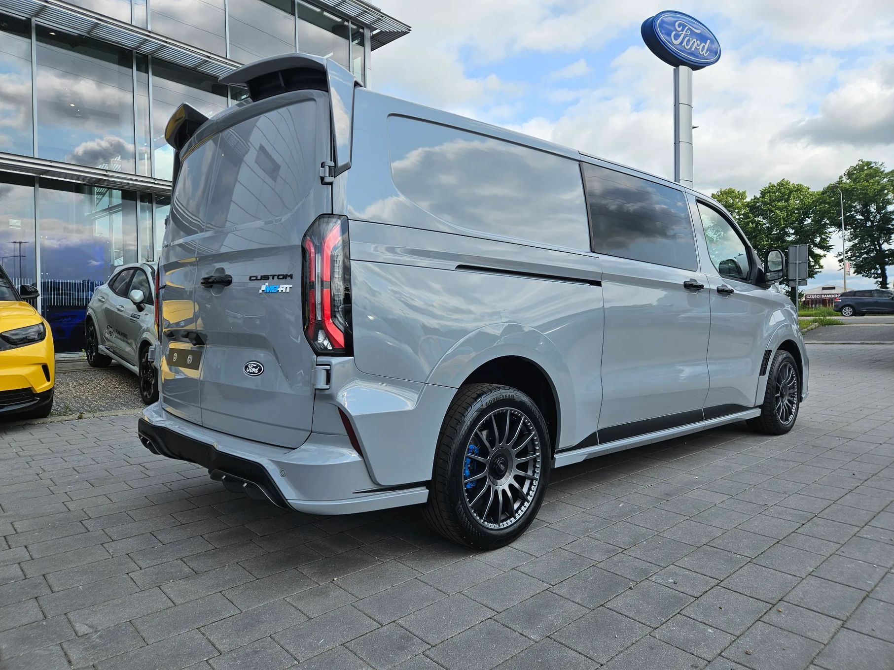 Ford Transit Custom  Ford Transit Custom Van brygadowy 5 osobowy / MS-RT / Od ręki / 2025