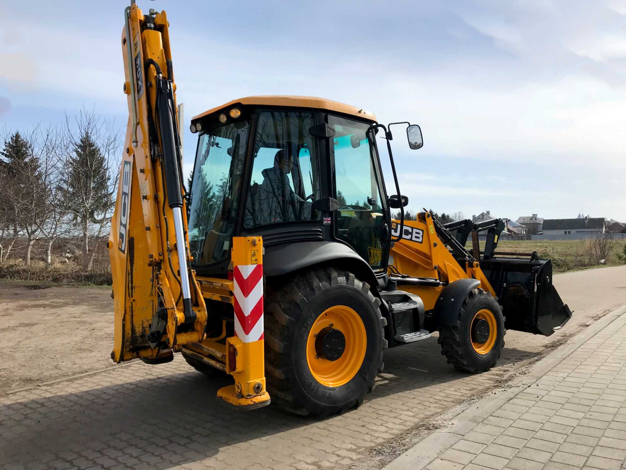 послуги екскаватора Jcb3cx