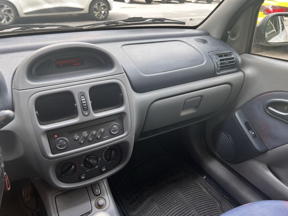 Renault Clio 1.9 Diesel comercial