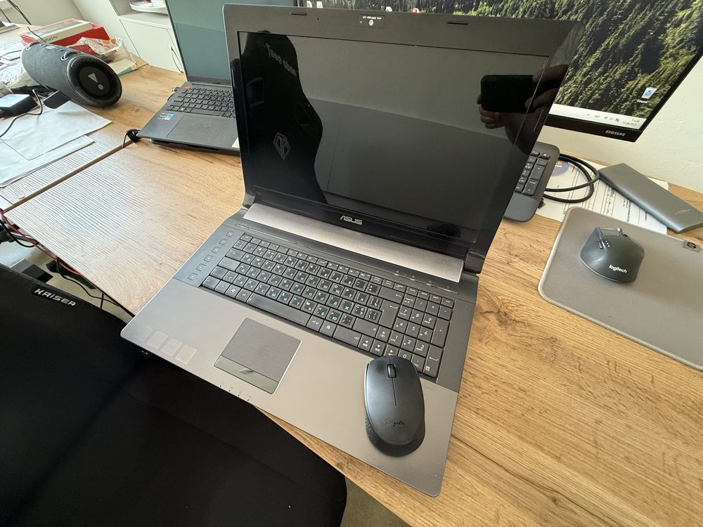 Ноутбук Asus n73jn