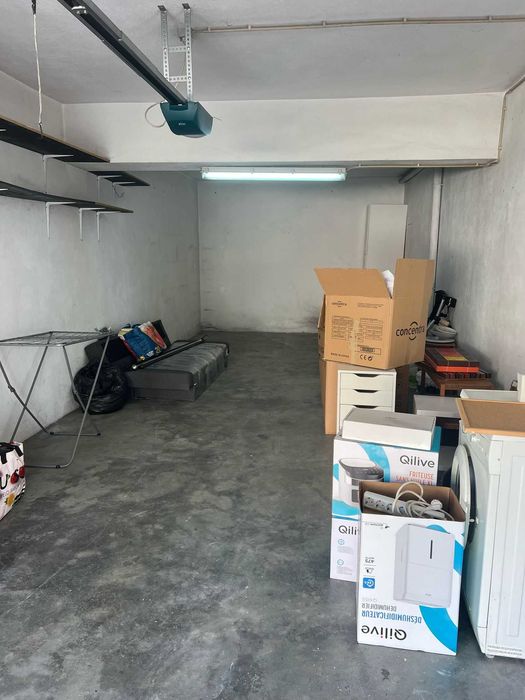Aluga-se garagem fechada em Marinha Grande 30m2