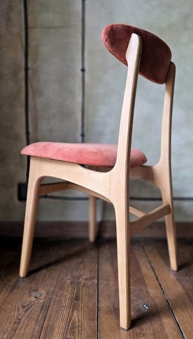 Krzesło R.Hałas 200-190 PRL Designe