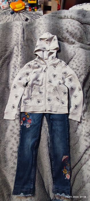 Komplecik bluza H&M i jeansy ocieplane C&A